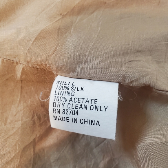 Unique Vintage Silk animal Vest by Anne Pinkerton! Size Large. - Picture 8 of 10